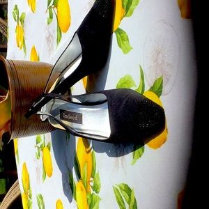 Beautiful black heels worn once.